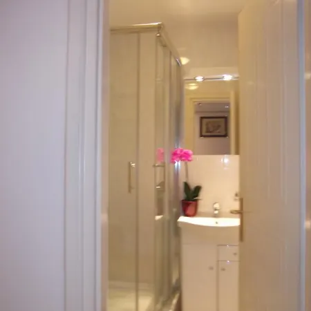 Rozsa Apartman 酒店 Hévíz