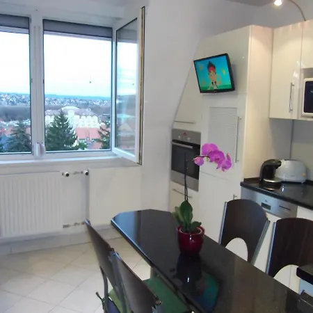 Rozsa Apartman 酒店 Hévíz